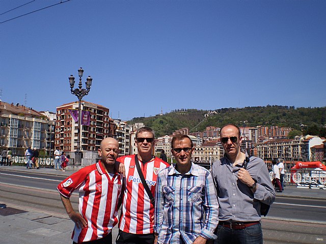 La Pea Athletic de Totana emprendi un viaje a Bilbao para asistir al encuentro entre los equipos del Athletic y el Real Madrid - 89