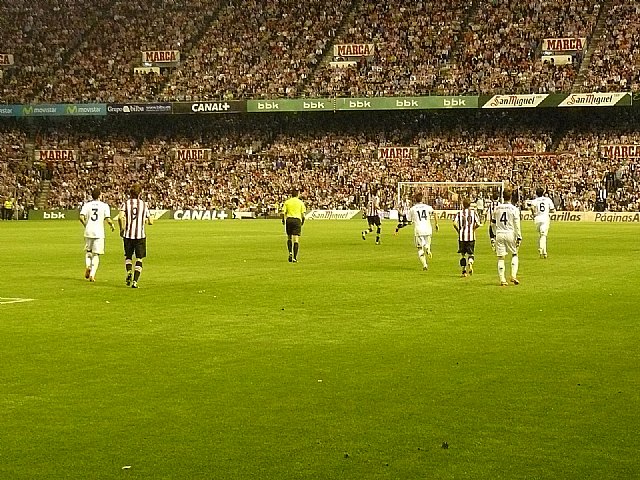 La Pea Athletic de Totana emprendi un viaje a Bilbao para asistir al encuentro entre los equipos del Athletic y el Real Madrid - 315