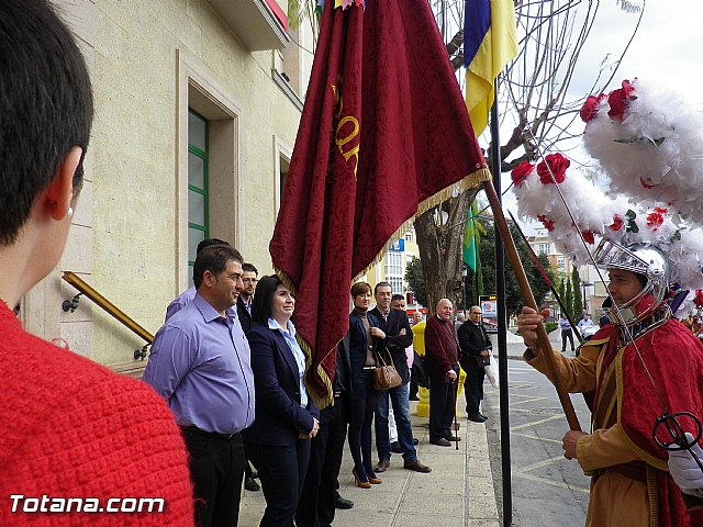 Entrega de la bandera a Los Armaos. Totana 2012 - 21