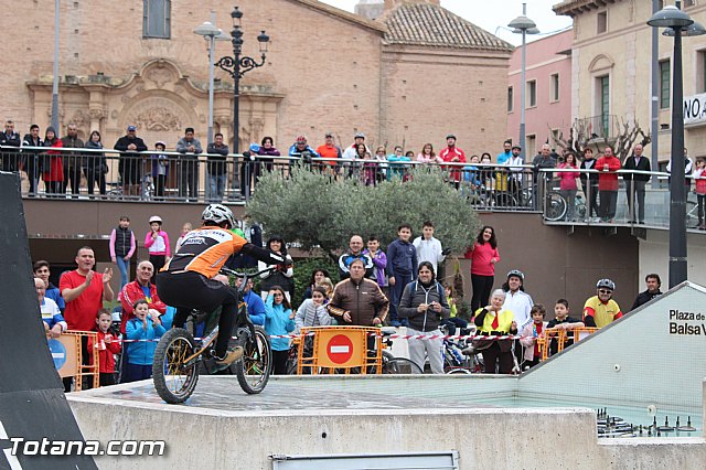 Da de la Bicicleta y exhibicin de Trial  - 511