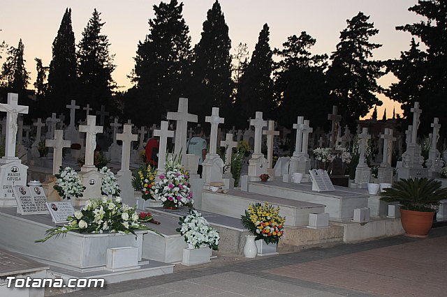 Cementerio. Das previos a Todos los Santos - 185