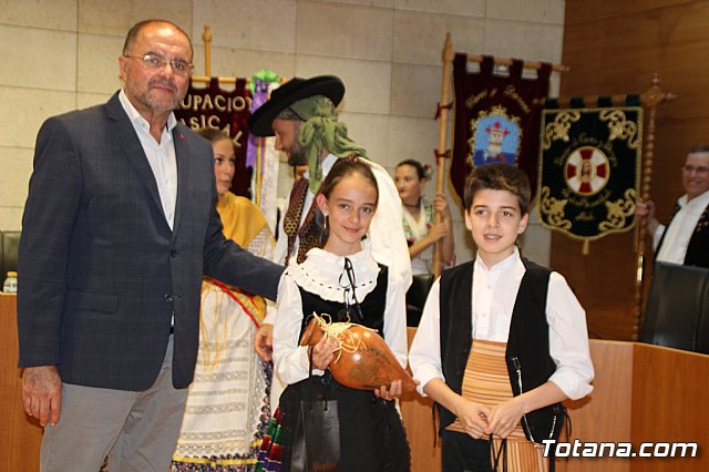 xito de organizacin y participacin de la Fiesta del Folklore y las Tradiciones 