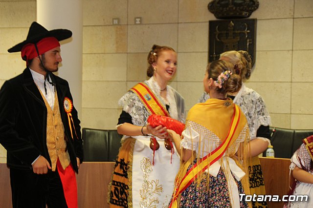 xito de organizacin y participacin de la Fiesta del Folklore y las Tradiciones 