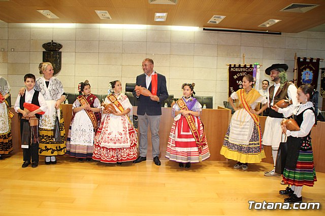 xito de organizacin y participacin de la Fiesta del Folklore y las Tradiciones 