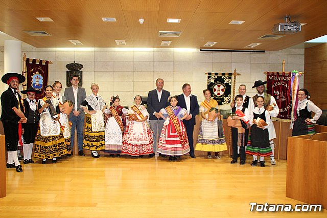 xito de organizacin y participacin de la Fiesta del Folklore y las Tradiciones 