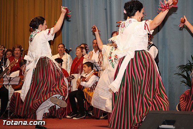 Festival folklrico 