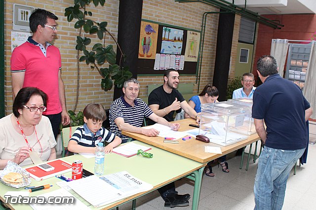 Jornada electoral - Elecciones municipales y autonmicas 24 mayo 2015 - 22