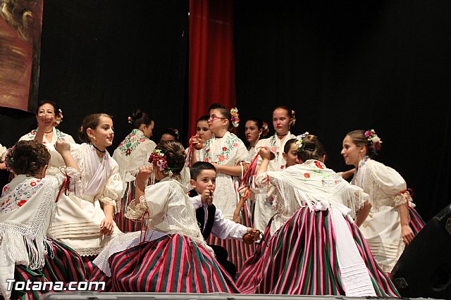 VI Festival Folklrico Infantil Coros y Danzas 