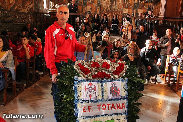 Ofrenda floral a Santa Eulalia. Escuela Municipal de Ftbol - 2012 - 32