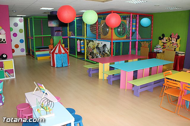 Chispas de color - Alquiler de local para fiestas infantiles y potros eventos - 5