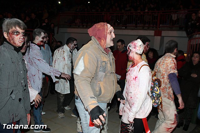 Los zombies invadieron las calles de Totana - Noche Zombie - 175