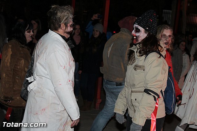 Los zombies invadieron las calles de Totana - Noche Zombie - 192